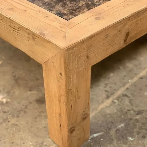 PINE COFFEE TABLE WITH TOAST COLOR FORMWORK SHEET