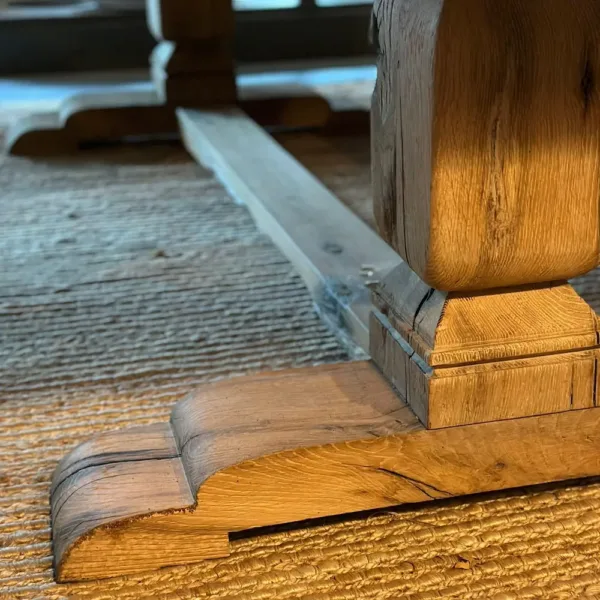 VULPELLAC OAK TABLE