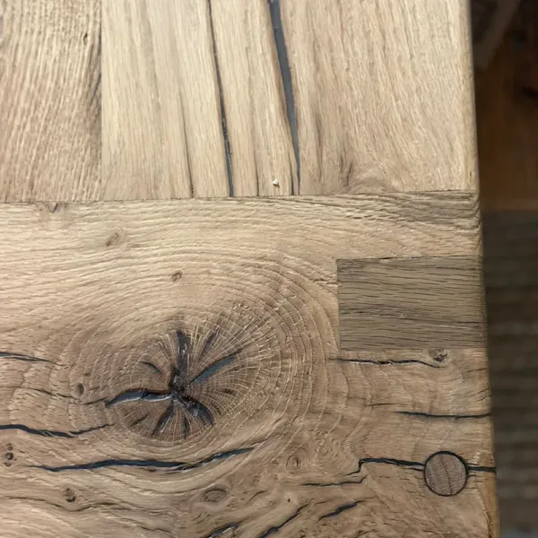 VULPELLAC TABLE