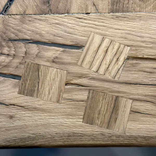 VULPELLAC TABLE